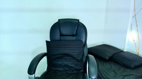 karla_hilton1 online show from March 6, 1:06 pm