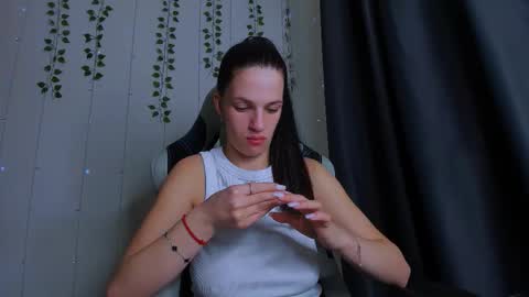 karla_lim online show from November 22, 9:50 pm