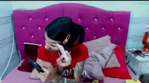 Snapshot of karla_slutskinny chatting on March 6, 4:08 am karla_slutskinny online show from March 6, 4:08 am