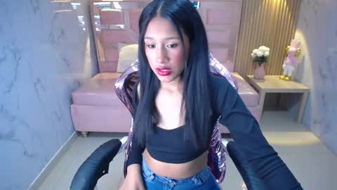 Karlinda  online show from January 31, 8:12 pm