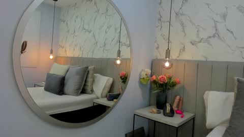 Snapshot of karlla_brown chatting on September 19, 3:44 pm karlla_brown online show from September 19, 3:44 pm