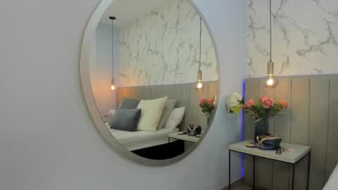 Snapshot of karlla_brown chatting on October 5, 10:42 am karlla_brown online show from October 5, 10:42 am