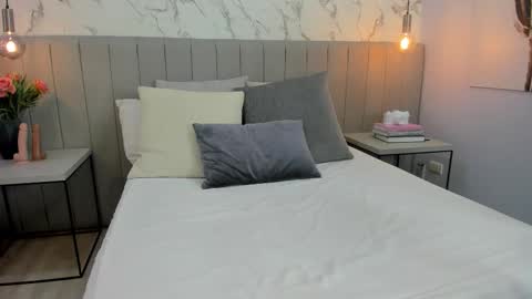 Snapshot of karlla_brown chatting on September 22, 12:47 pm karlla_brown online show from September 22, 12:47 pm