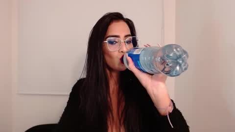 Snapshot of karlota_hank chatting on March 4, 1:34 am Karlis online show from March 4, 1:34 am