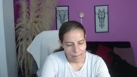 Snapshot of karlye_hot chatting on September 16, 1:35 am KARLYE online show from September 16, 1:35 am