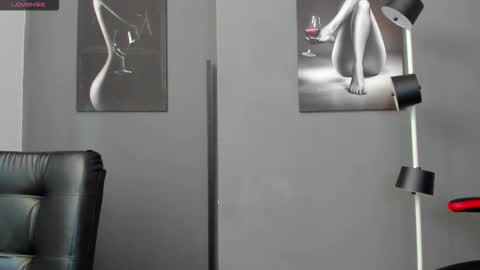 Snapshot of karlyjons_ chatting on September 26, 5:54 pm online show from September 26, 5:54 pm