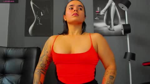 Snapshot of karlyjons_ chatting on September 24, 5:01 pm online show from September 24, 5:01 pm