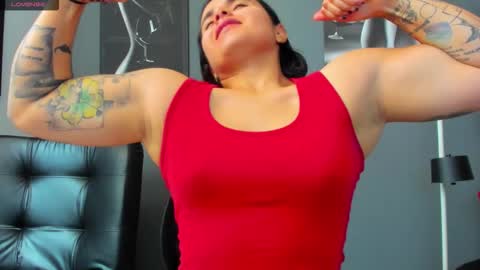 Snapshot of karlyjons_ chatting on October 17, 6:55 pm online show from October 17, 6:55 pm