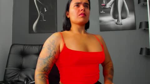   online show from February 6, 4:32 pm