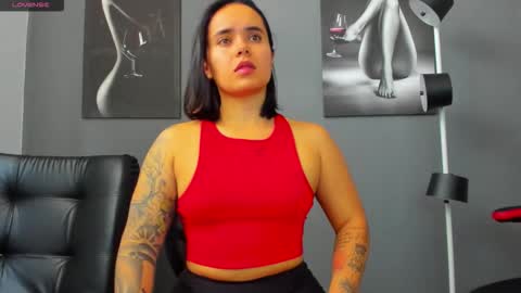 Snapshot of karlyjons_ chatting on September 22, 4:27 pm online show from September 22, 4:27 pm