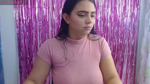 Snapshot of karol_09 chatting on December 28, 2:43 am karol 09 online show from December 28, 2:43 am