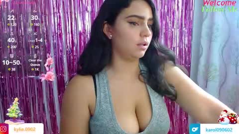 Snapshot of karol_09 chatting on December 14, 2:11 am karol 09 online show from December 14, 2:11 am