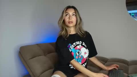 karol_goode online show from February 1, 5:17 am