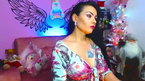 Snapshot of karol_kennedy chatting on December 22, 7:00 am Karol Kenedy online show from December 22, 7:00 am