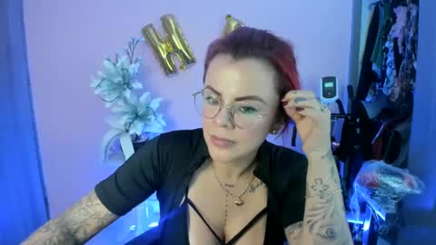 Snapshot of karol_milf__ chatting on December 17, 12:56 am kAROL MILF online show from December 17, 12:56 am