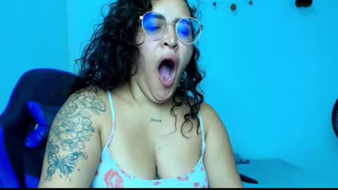 Snapshot of karol_naughty chatting on September 15, 9:39 am online show from September 15, 9:39 am