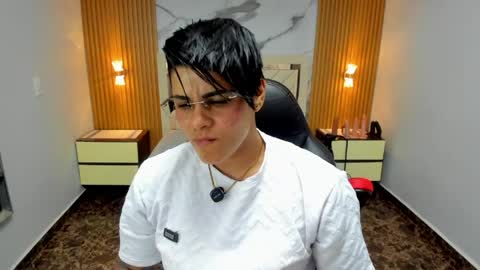 Karoll online show from March 31, 7:58 pm