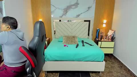 Karoll online show from October 14, 2:36 am