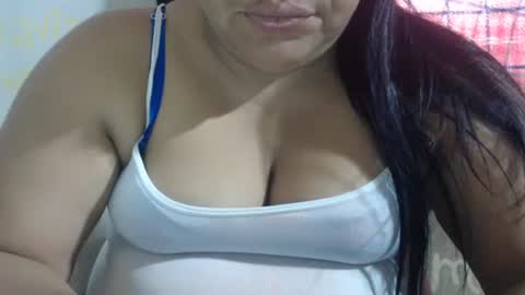 Snapshot of karolbb chatting on December 28, 12:24 pm karolbb online show from December 28, 12:24 pm