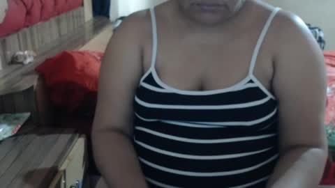 karolbb21 online show from May 9, 11:34 am