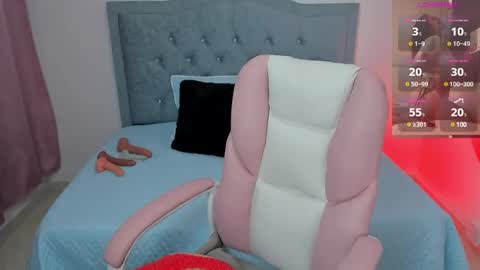 karolina_evans online show from December 24, 1:28 pm