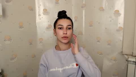 Karolina online show from December 6, 12:16 pm