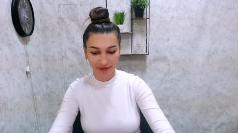 Karolina online show from December 5, 8:11 am
