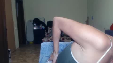 Mila online show from December 18, 1:23 pm