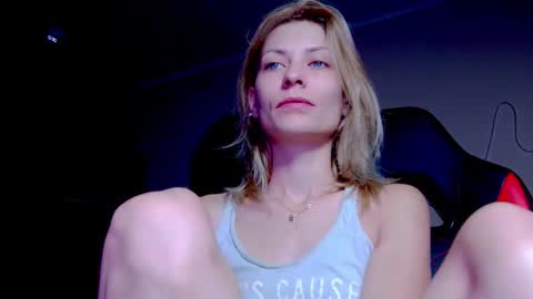 Snapshot of karoline121 chatting on October 9, 9:30 pm karoline121 online show from October 9, 9:30 pm