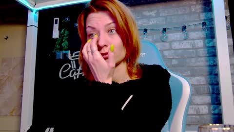 karoline121 online show from February 6, 3:37 am