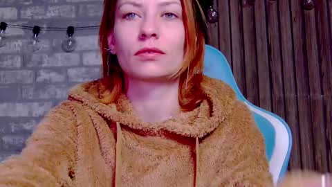 karoline121 online show from February 18, 4:04 am