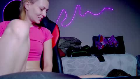 Snapshot of karoline121 chatting on October 11, 9:39 pm karoline121 online show from October 11, 9:39 pm