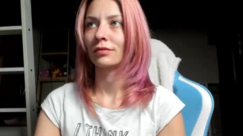 Snapshot of karoline121 chatting on October 26, 8:48 pm karoline121 online show from October 26, 8:48 pm