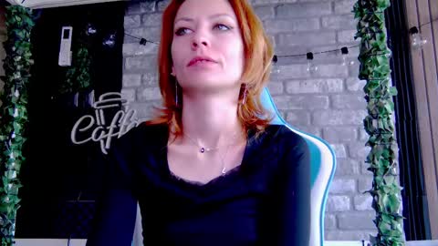 karoline121 online show from February 13, 6:41 am