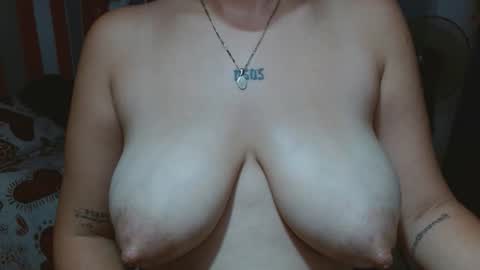 Snapshot of karoline_lov2 chatting on October 24, 1:12 am karoline_lov2 online show from October 24, 1:12 am