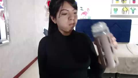 Snapshot of karolineburnx chatting on October 8, 7:13 am Isa online show from October 8, 7:13 am