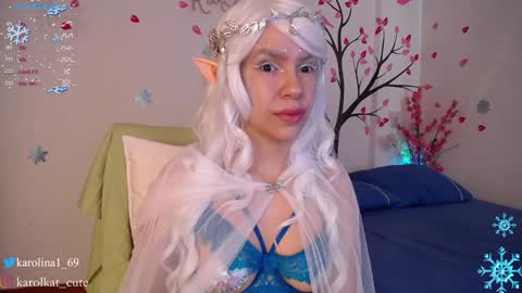 Karolina 3 online show from December 21, 1:53 pm