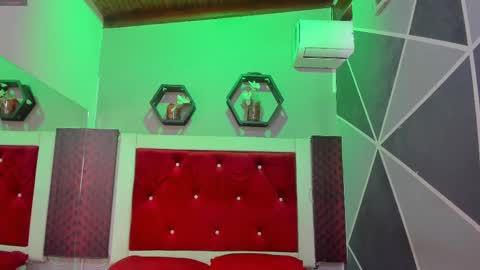 Karol online show from October 2, 11:59 am