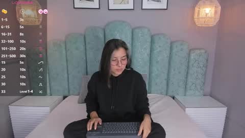 Karol Santos online show from December 24, 4:44 am