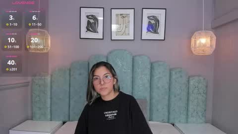 Karol Santos online show from March 9, 3:22 am