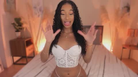 Kary Moon online show from March 11, 9:39 pm