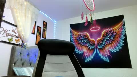 kasandra online show from June 19, 2:05 am