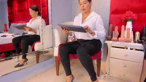 Kasandra Hall online show from June 16, 9:16 pm