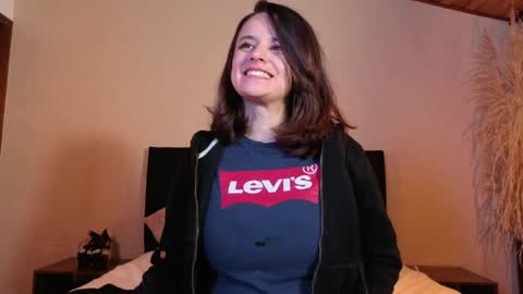 kassandra james online show from April 6, 1:01 pm