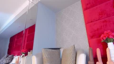 Kasandra Hall online show from December 18, 8:57 pm