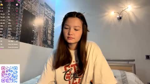 Snapshot of kassandrataulbee chatting on September 22, 2:43 am Kira online show from September 22, 2:43 am