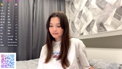 Snapshot of kassandrataulbee chatting on October 24, 7:10 pm Kira online show from October 24, 7:10 pm