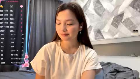 Snapshot of kassandrataulbee chatting on October 12, 1:13 pm Kira online show from October 12, 1:13 pm