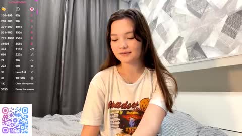 Snapshot of kassandrataulbee chatting on October 20, 7:39 pm Kira online show from October 20, 7:39 pm