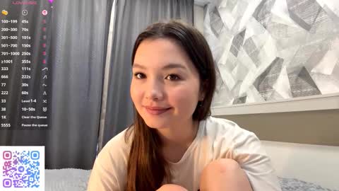 Snapshot of kassandrataulbee chatting on October 28, 8:09 am Kira online show from October 28, 8:09 am